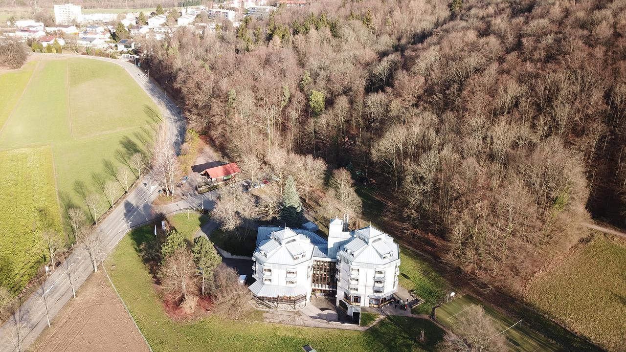 Hellmut-Wassmer-Jugendherberge Loerrach Екстер'єр фото